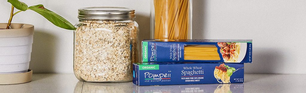 Emballage de spaghettis avec carton avec ouverture